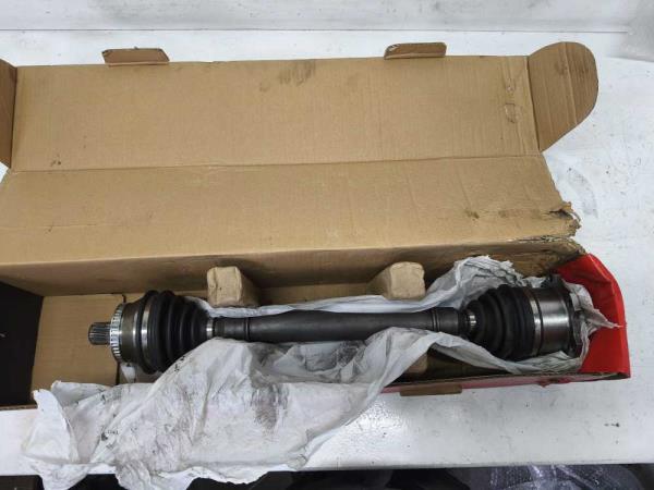 ARBRE DE TRANSMISSION DROIT AUDI - Vue 1